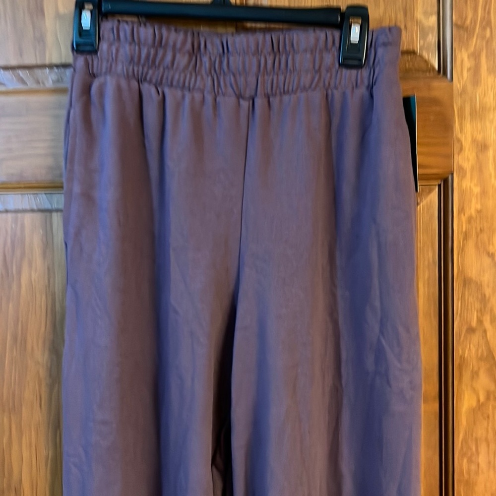 COPY - New Wild Fable Sweat Pants Wide leg Dark Mauve M NWT Unique